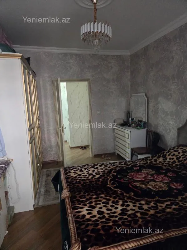 Satılır 3 otaqlı köhnə tikili 60 m²