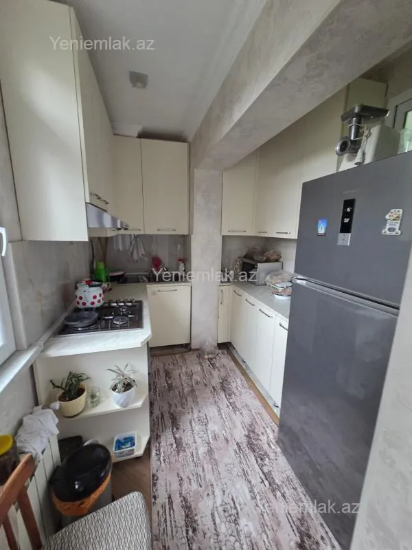 Satılır 3 otaqlı köhnə tikili 60 m²