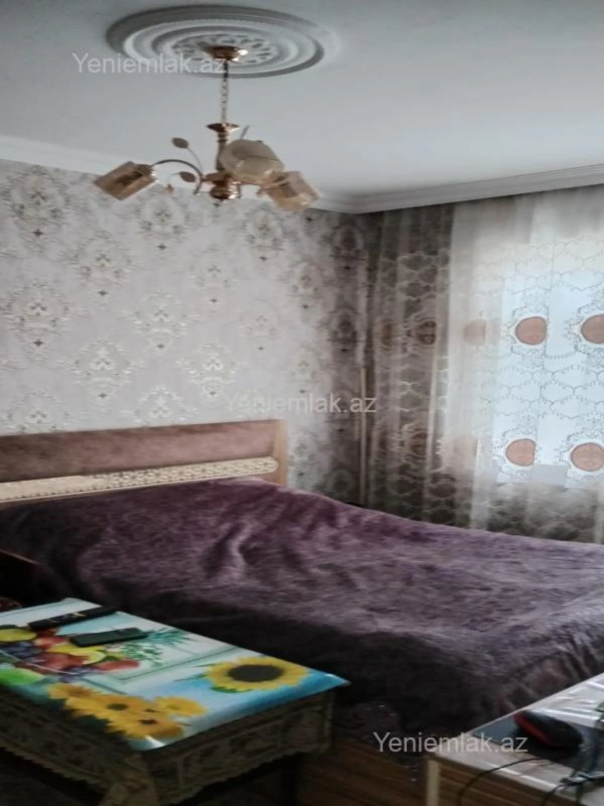 Satılır 4 otaqlı köhnə tikili 90 m²