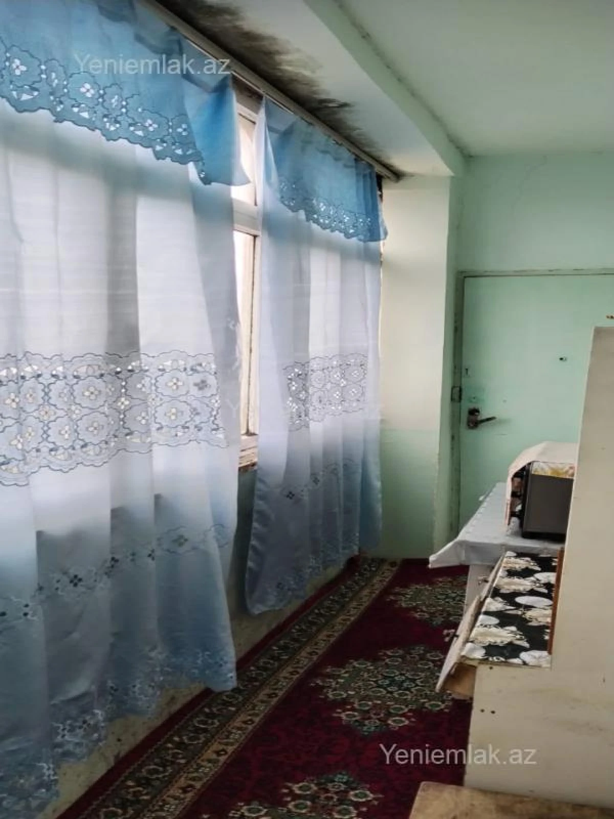 Satılır 4 otaqlı köhnə tikili 90 m²