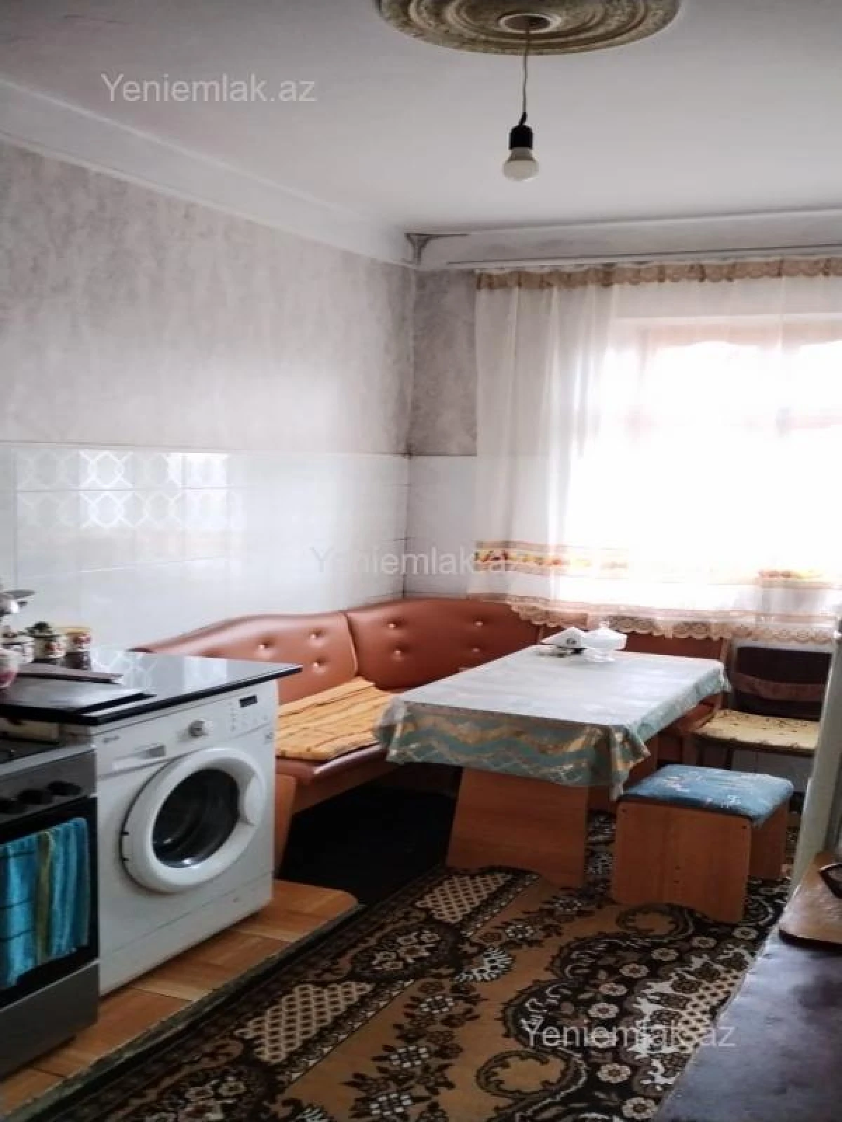 Satılır 4 otaqlı köhnə tikili 90 m²