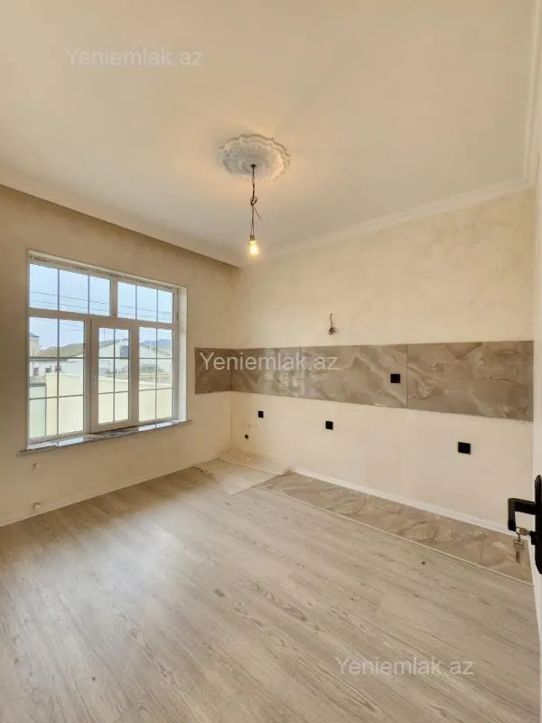 Satılır 4 otaqlı həyət evi 90 m²