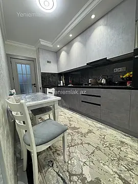 Satılır 3 otaqlı köhnə tikili 72 m²