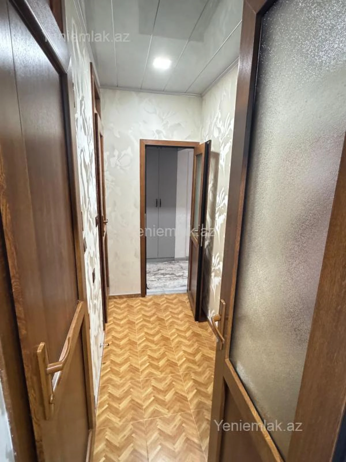 Satılır 3 otaqlı köhnə tikili 72 m²
