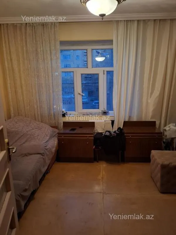 Satılır 3 otaqlı köhnə tikili 68 m²