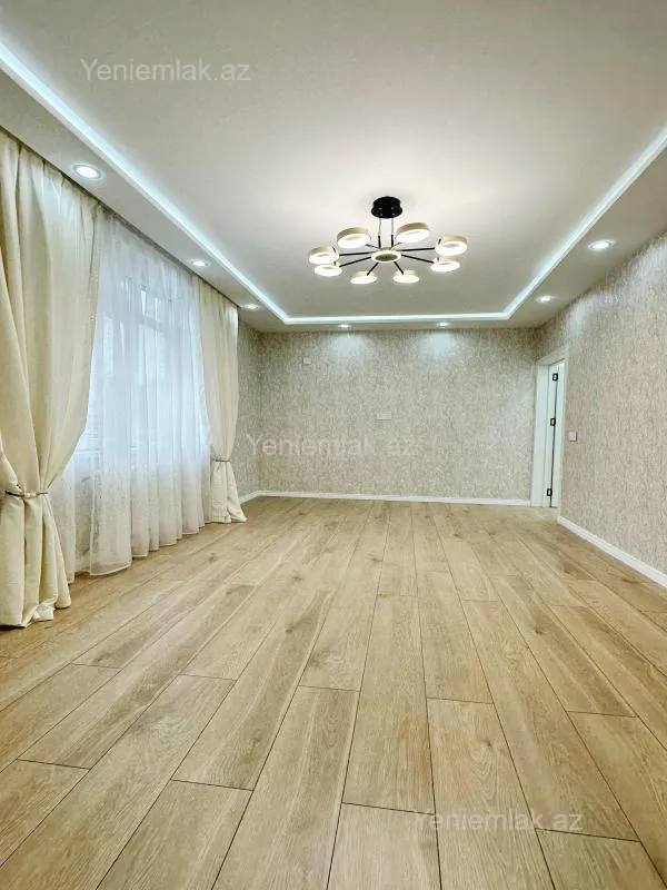 Satılır 2 otaqlı köhnə tikili 60 m²