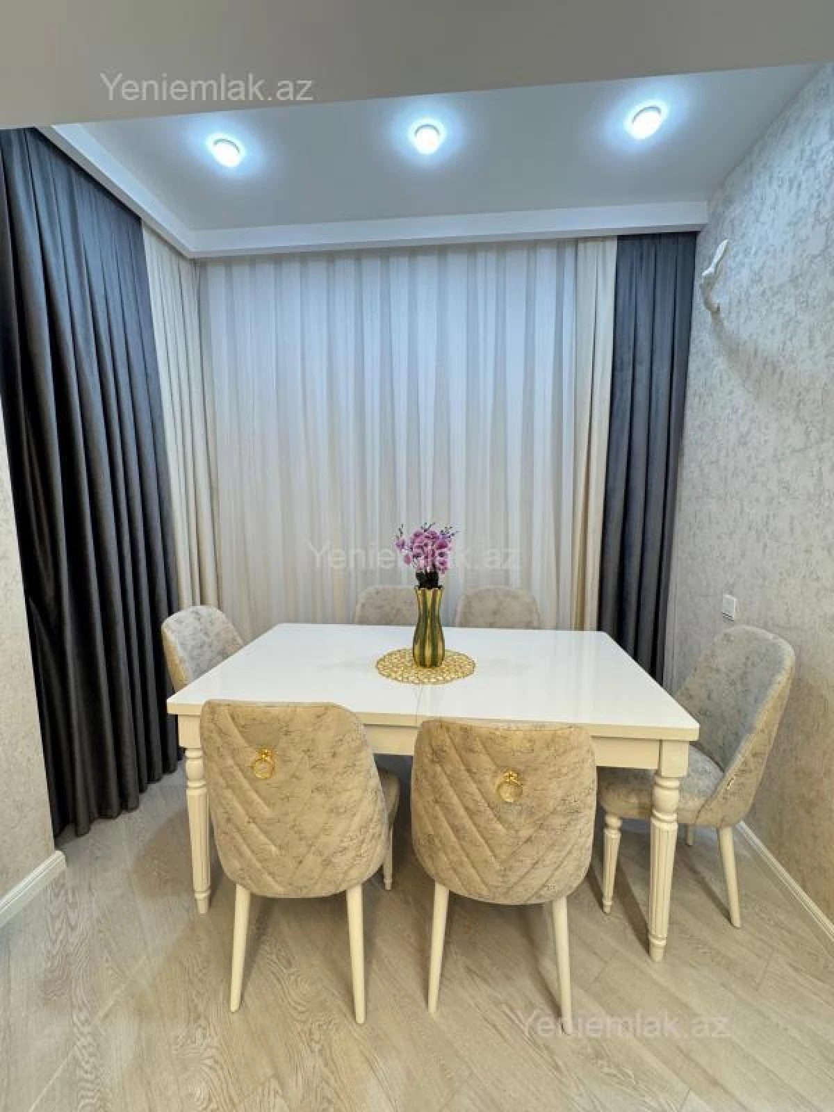 Satılır 2 otaqlı yeni tikili 82 m²