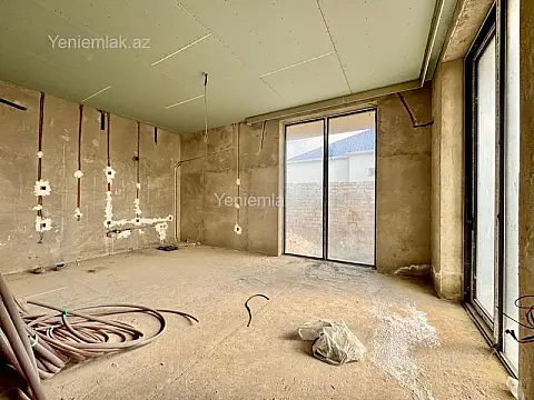 Satılır 6 otaqlı həyət evi 350 m²