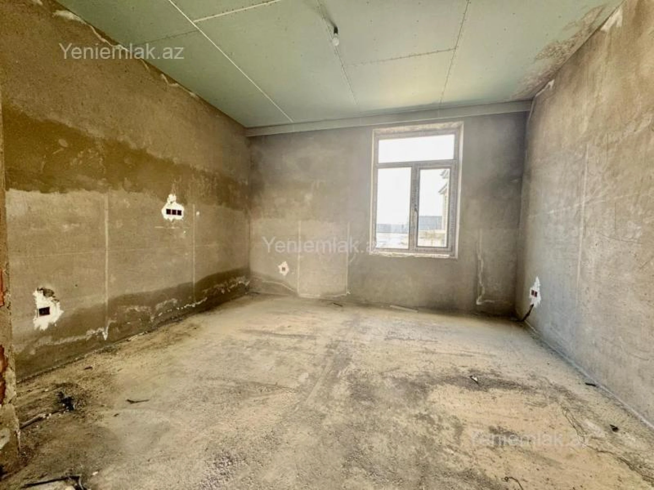 Satılır 6 otaqlı həyət evi 350 m²