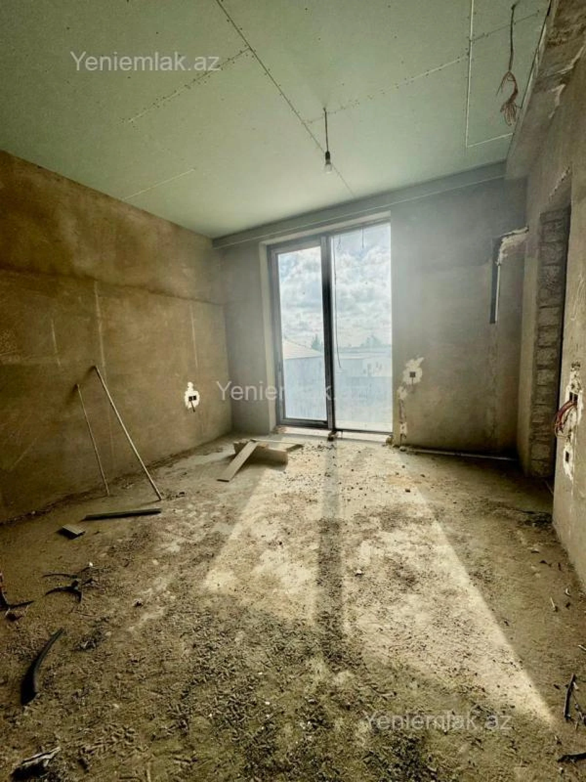 Satılır 6 otaqlı həyət evi 350 m²