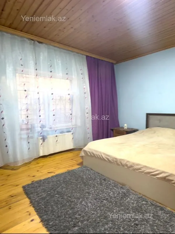 Satılır 5 otaqlı həyət evi 210 m²