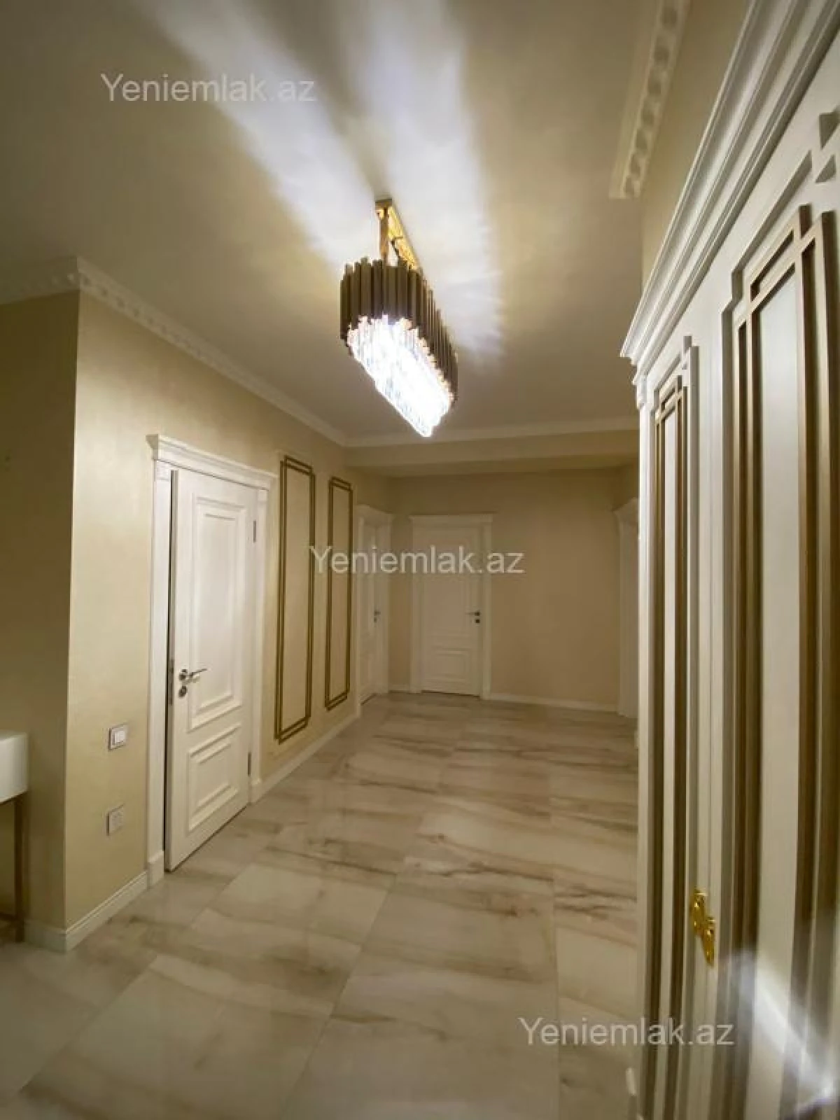 Satılır 4 otaqlı yeni tikili 130 m²