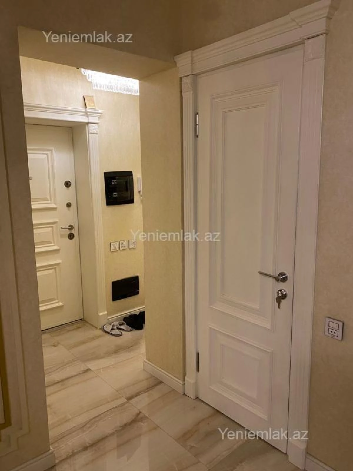 Satılır 4 otaqlı yeni tikili 130 m²