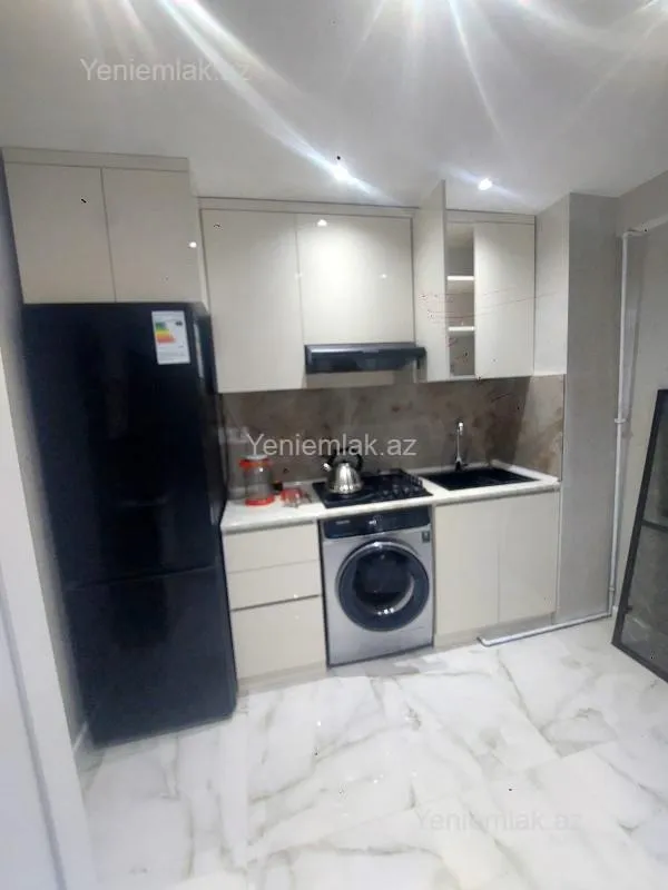Satılır 2 otaqlı köhnə tikili 65 m²