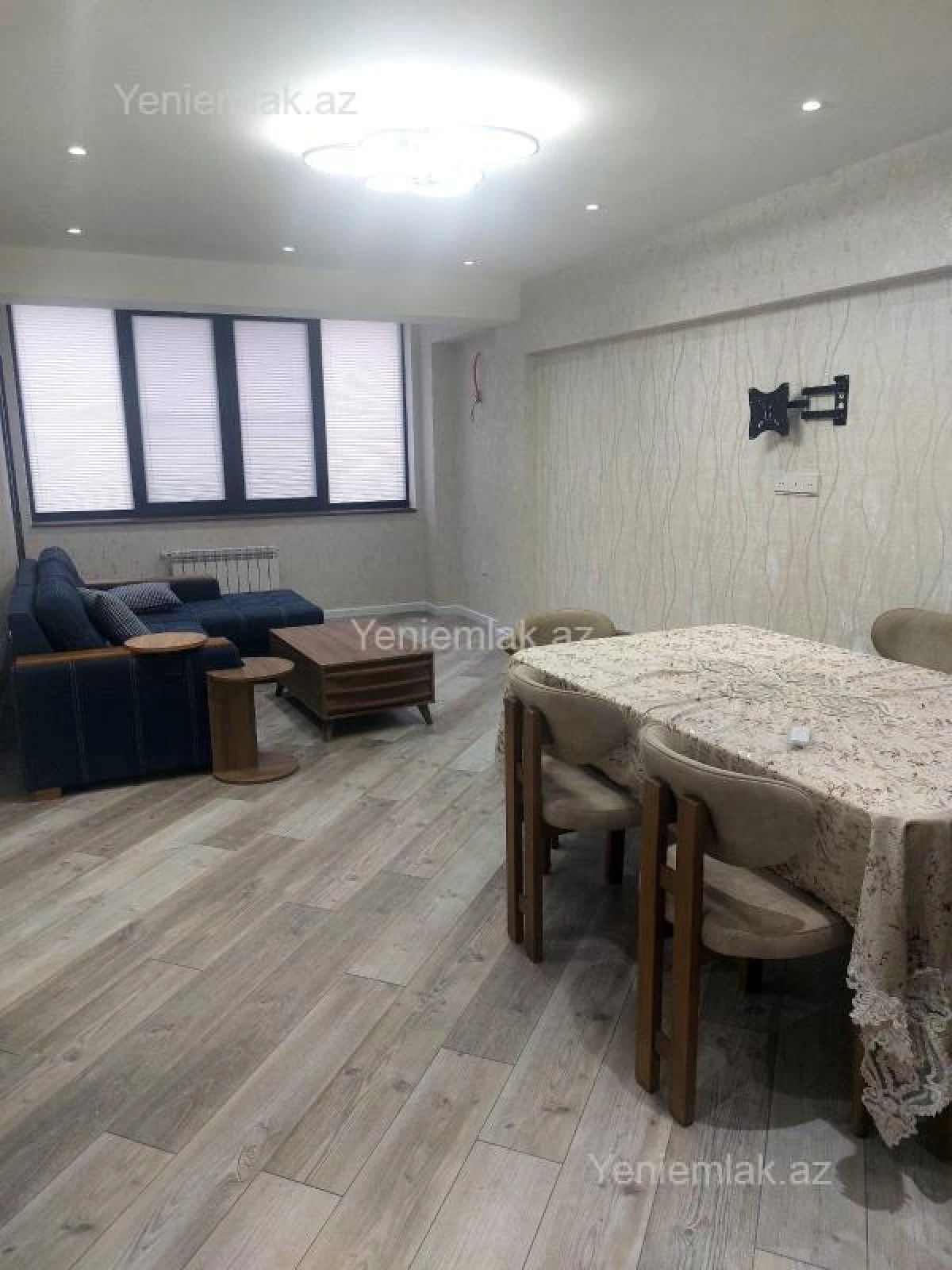 Satılır 2 otaqlı köhnə tikili 65 m²