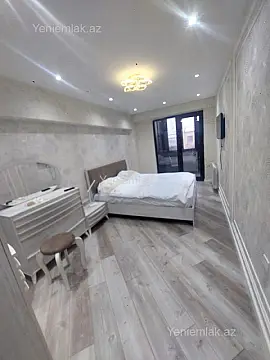 Satılır 2 otaqlı köhnə tikili 65 m²