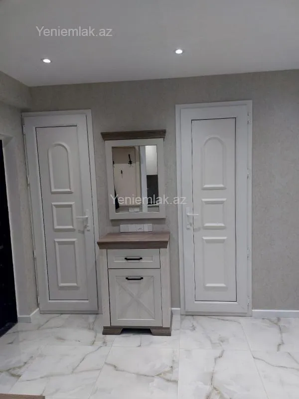 Satılır 2 otaqlı köhnə tikili 65 m²