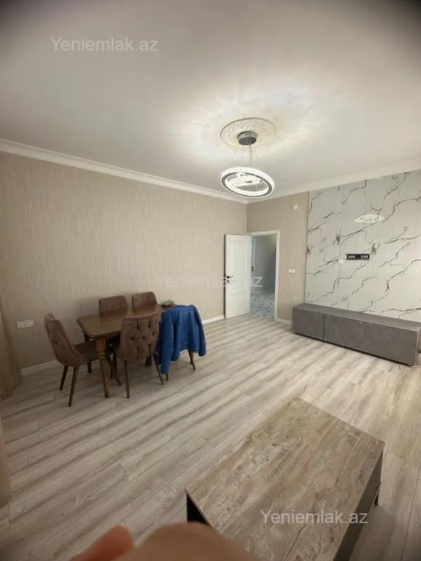 Satılır 2 otaqlı yeni tikili 82 m²