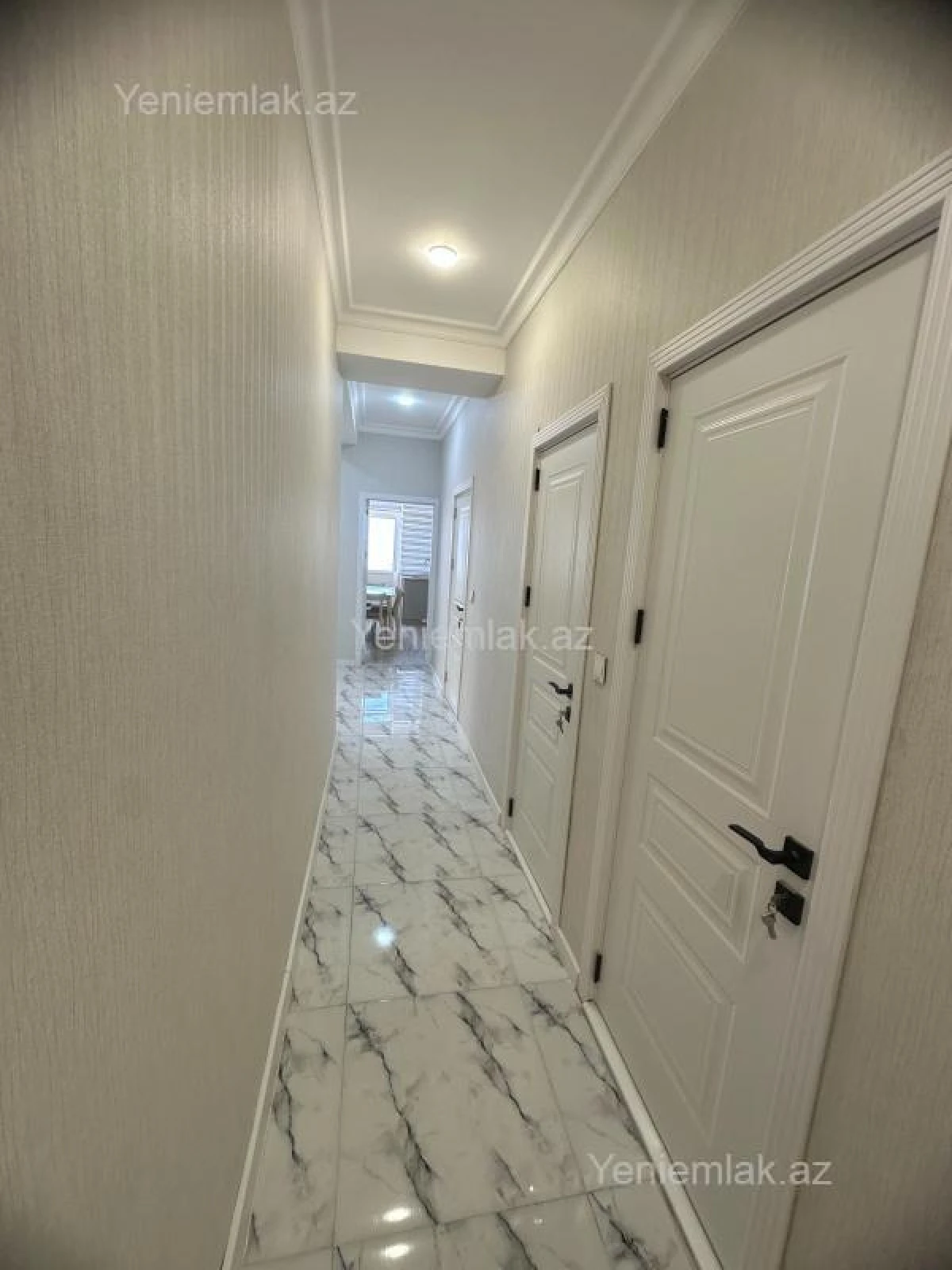 Satılır 2 otaqlı yeni tikili 82 m²