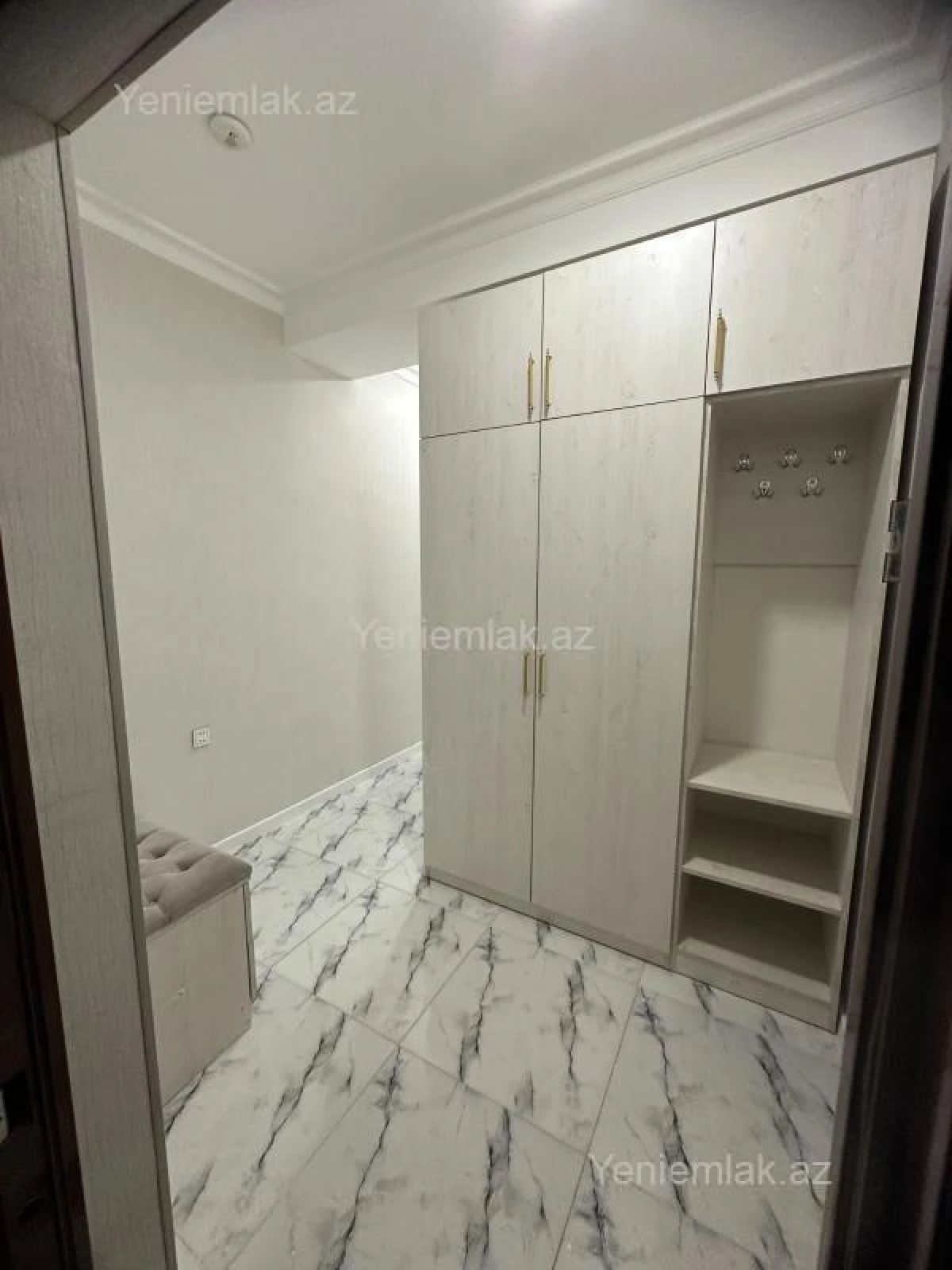 Satılır 2 otaqlı yeni tikili 82 m²