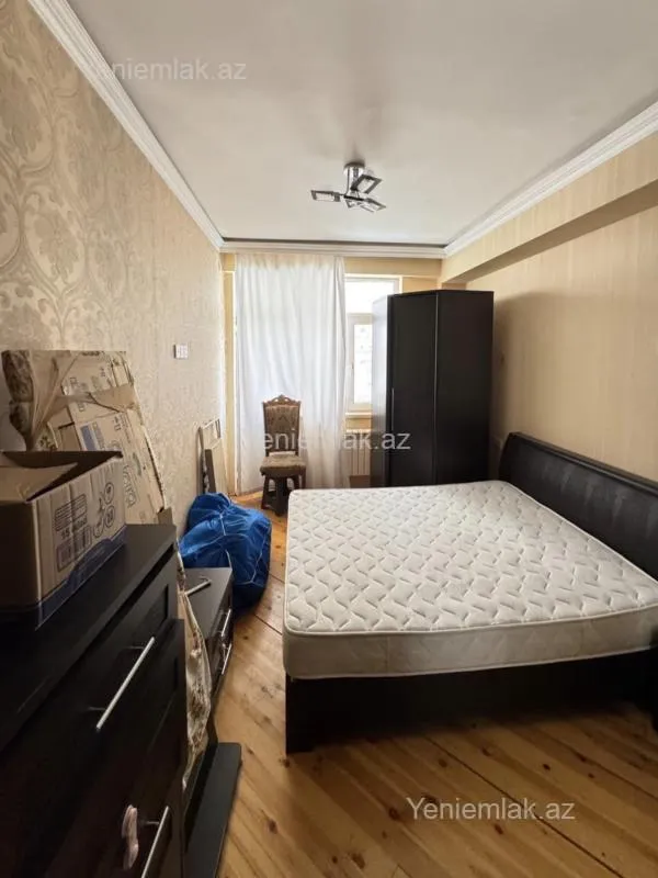 Satılır 2 otaqlı yeni tikili 80 m²