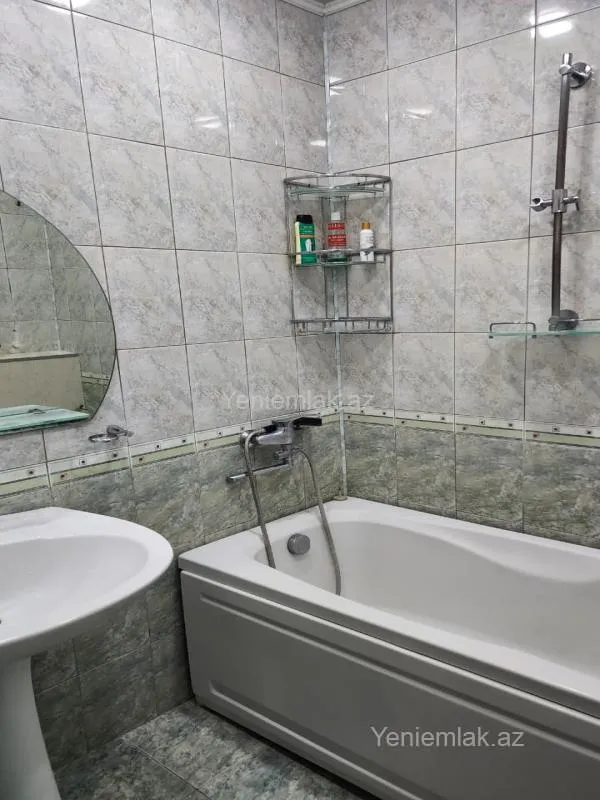 Satılır 3 otaqlı köhnə tikili 85 m²