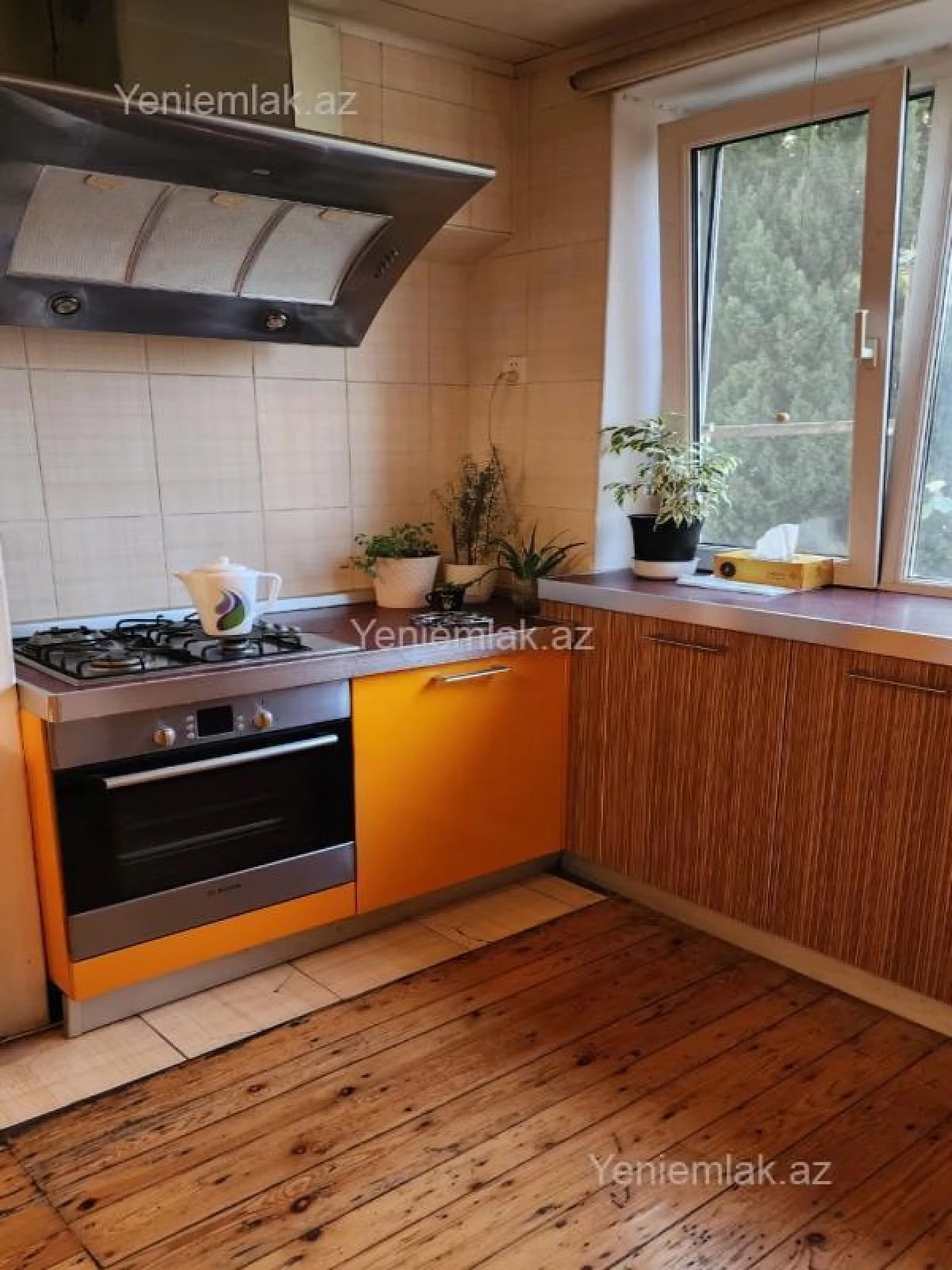 Satılır 3 otaqlı köhnə tikili 85 m²