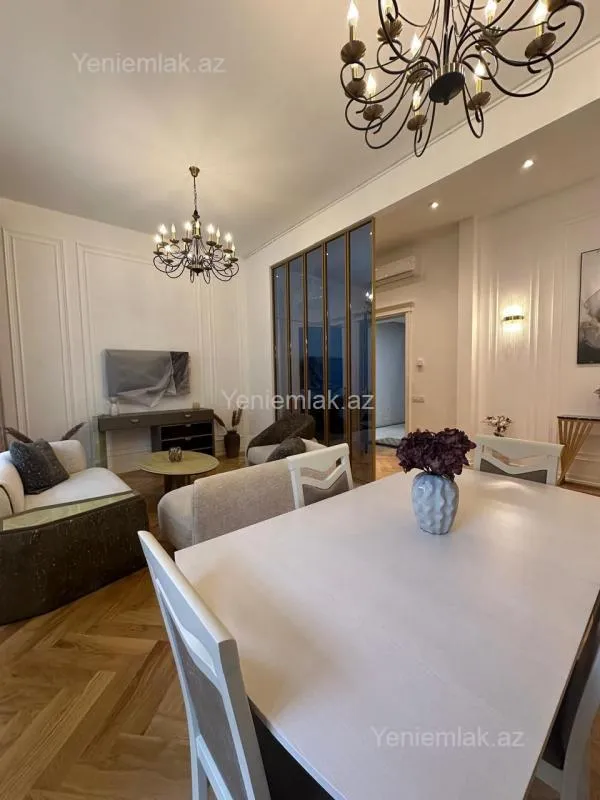 Satılır 3 otaqlı yeni tikili 86 m²