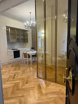 Satılır 3 otaqlı yeni tikili 86 m²