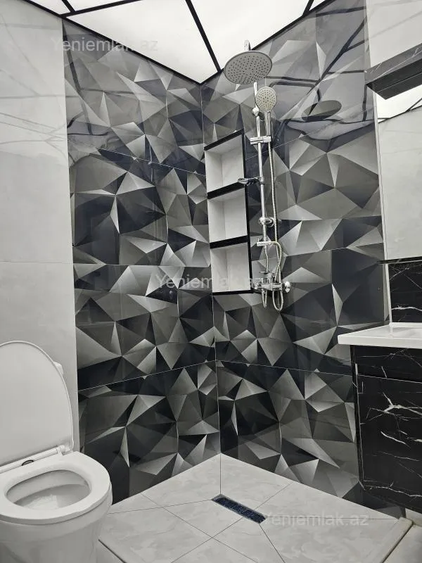 Satılır 3 otaqlı yeni tikili 68.5 m²