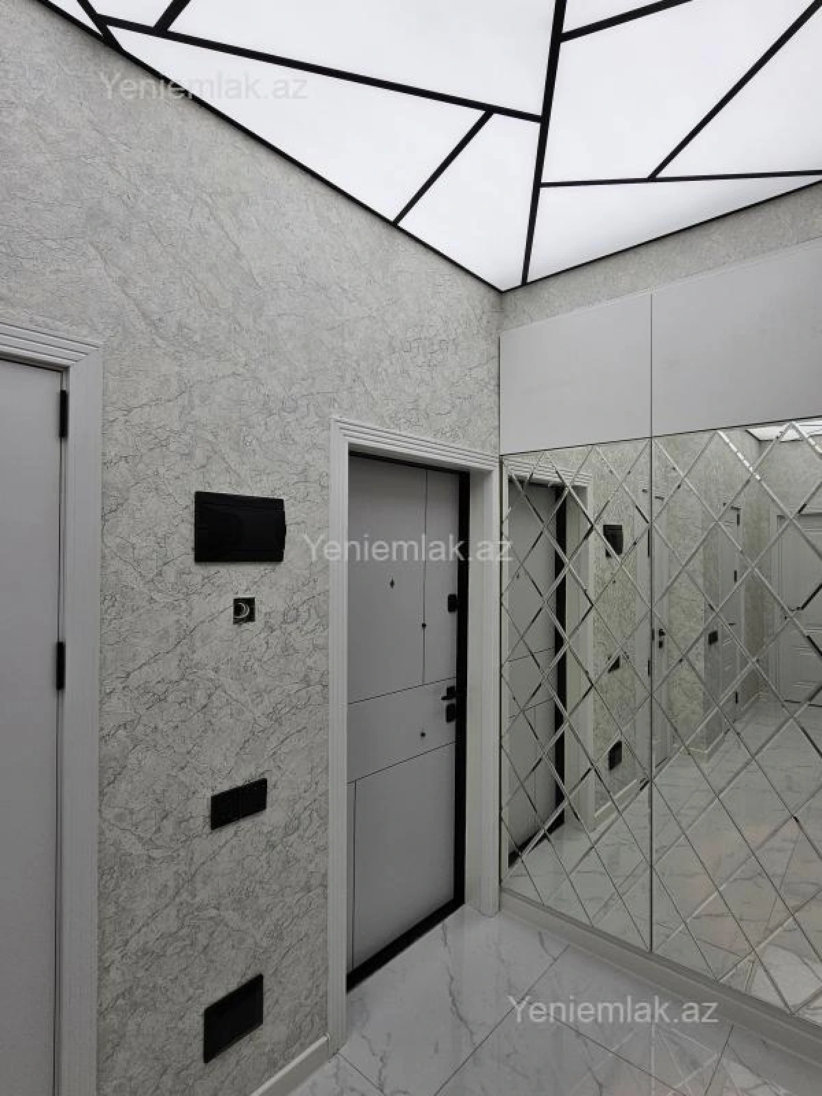 Satılır 3 otaqlı yeni tikili 68.5 m²