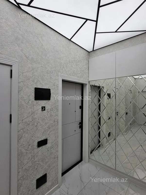 Satılır 3 otaqlı yeni tikili 68.5 m²