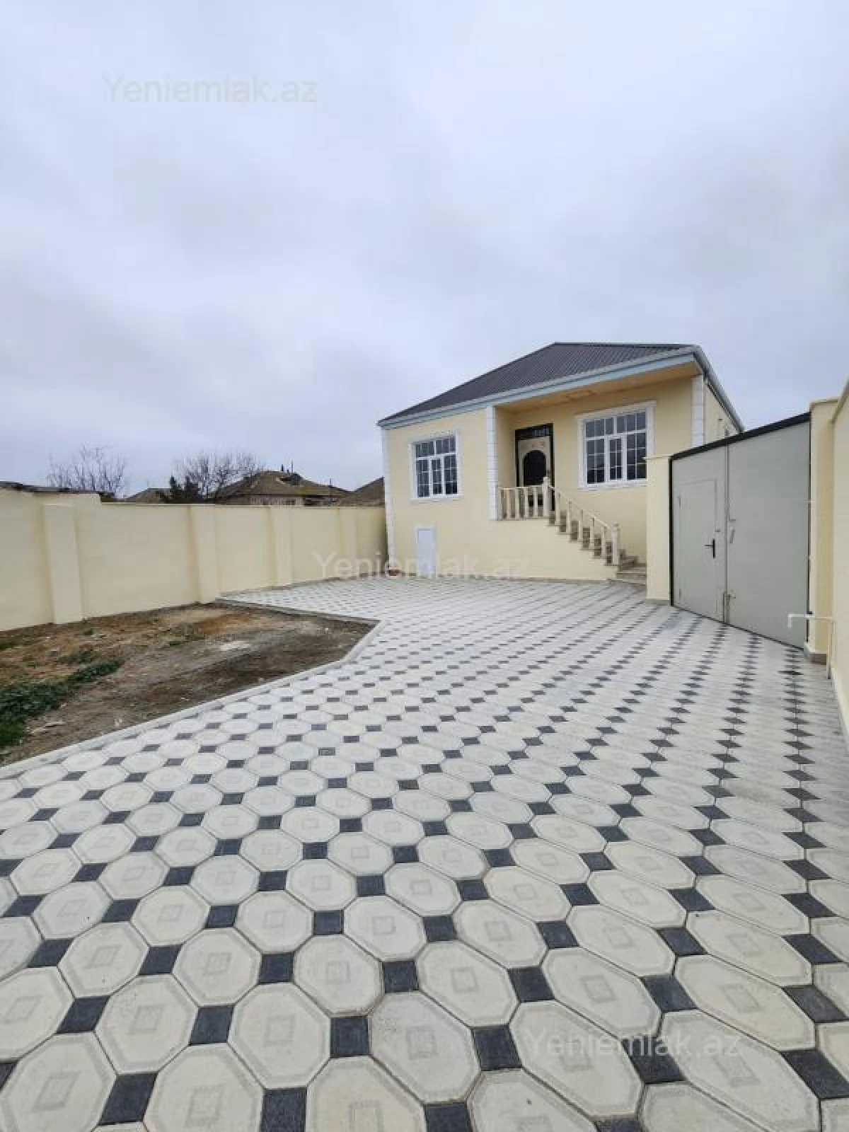 Satılır 4 otaqlı həyət evi 90 m²