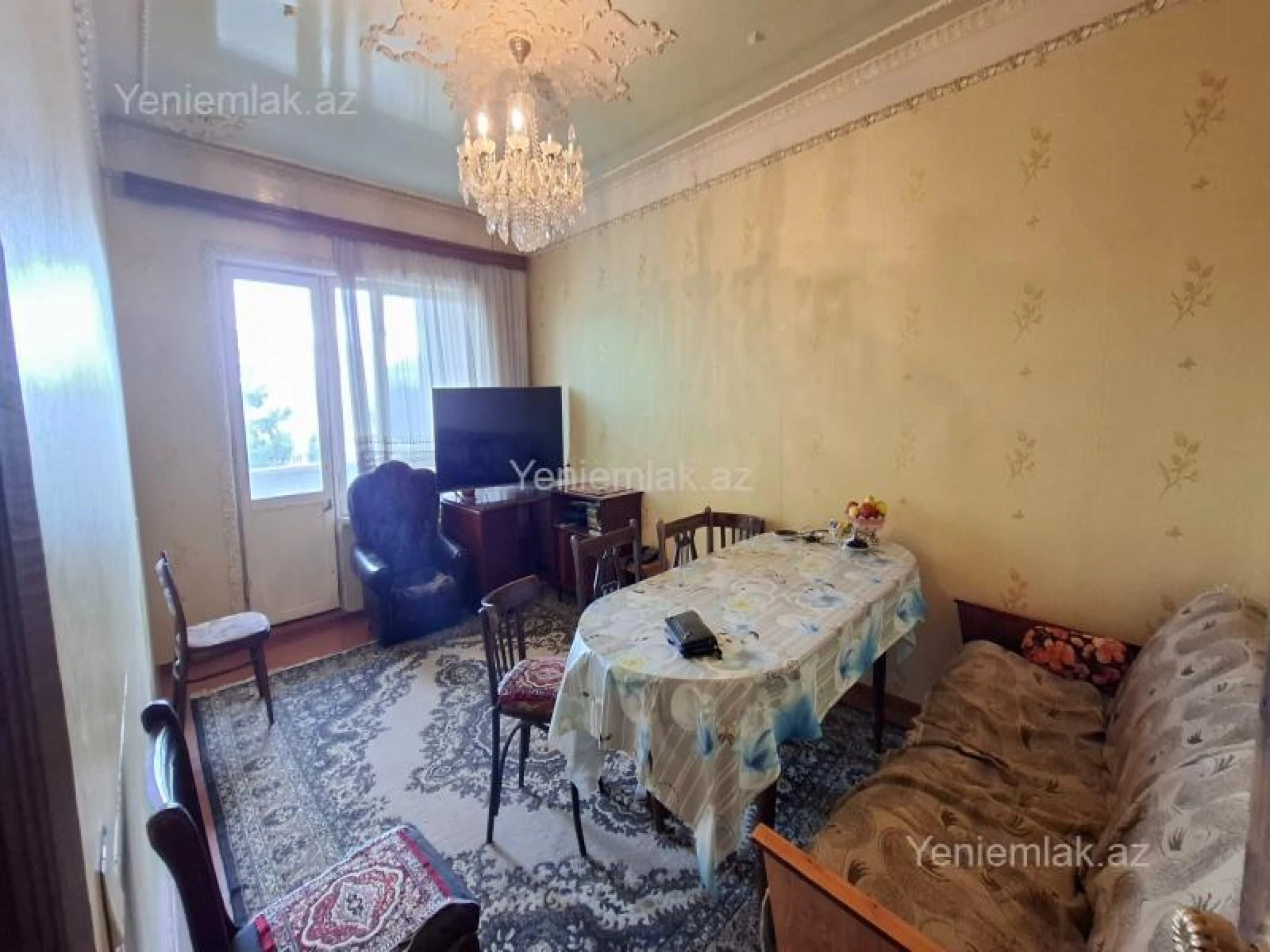 Satılır 4 otaqlı köhnə tikili 115 m²