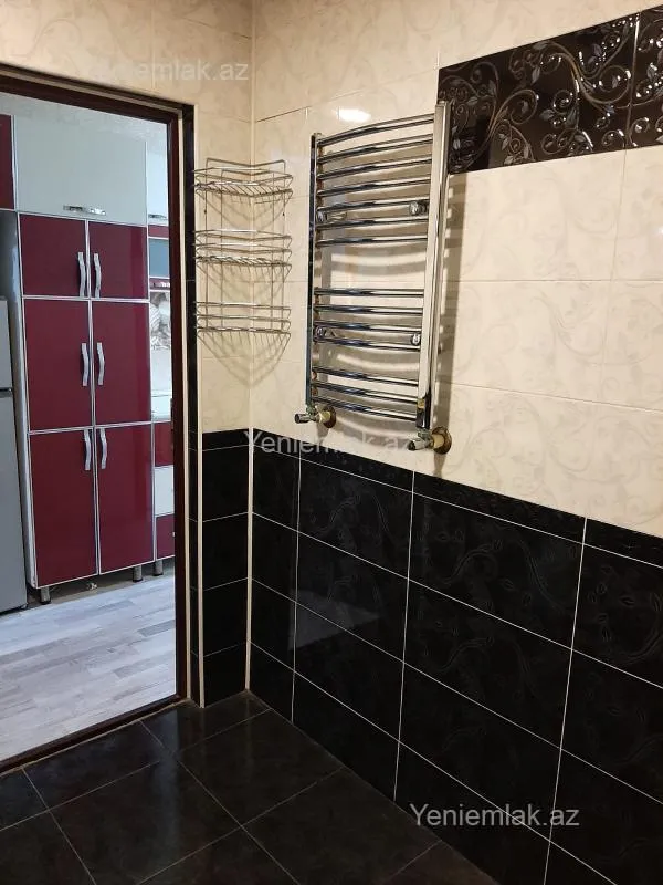 Satılır 3 otaqlı yeni tikili 75 m²