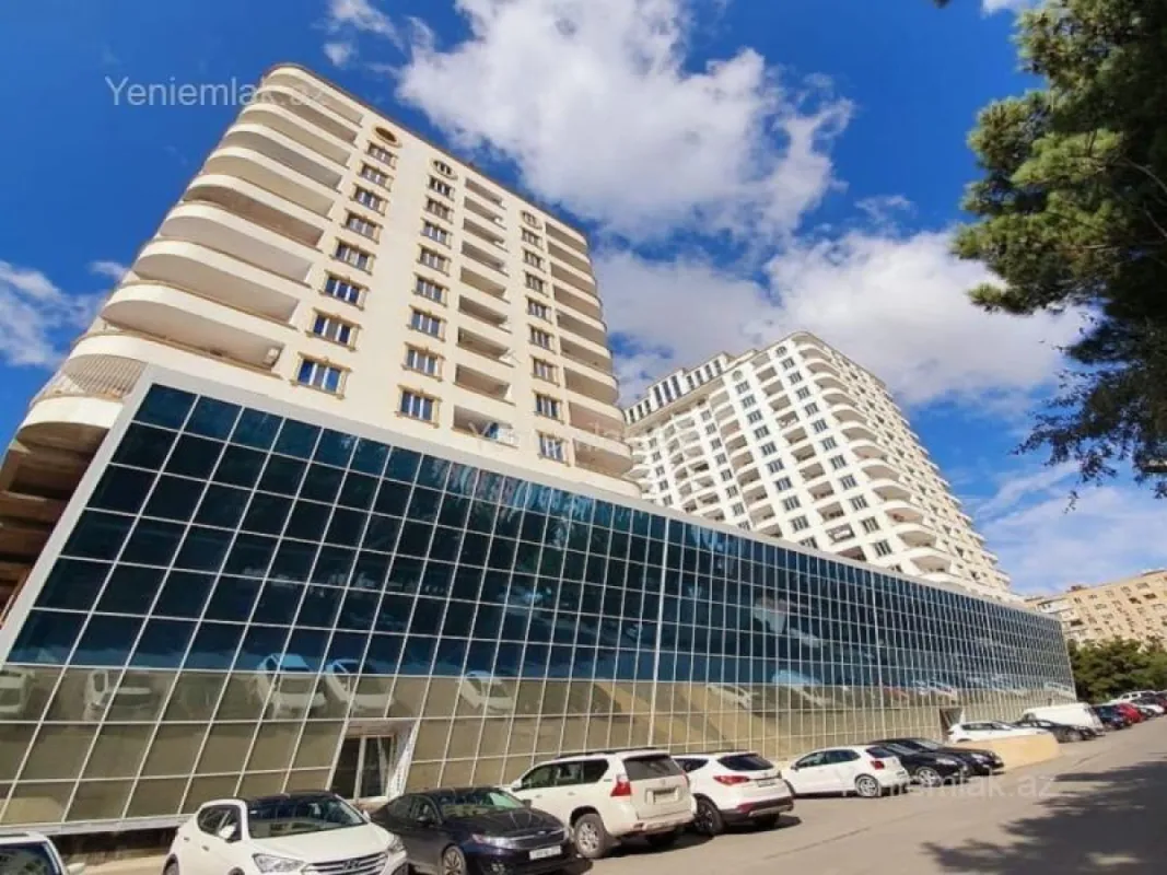 Satılır 3 otaqlı yeni tikili 75 m²