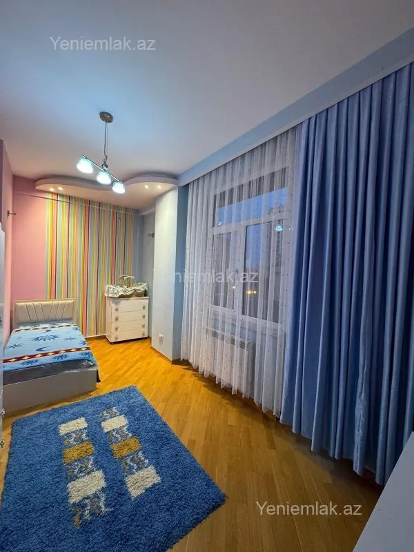 Satılır 3 otaqlı yeni tikili 107 m²