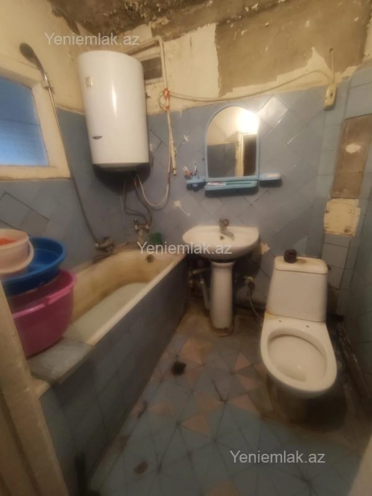 Satılır 3 otaqlı köhnə tikili 80 m²