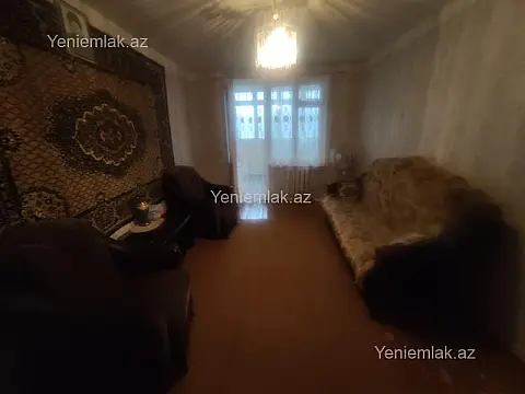 Satılır 3 otaqlı köhnə tikili 80 m²