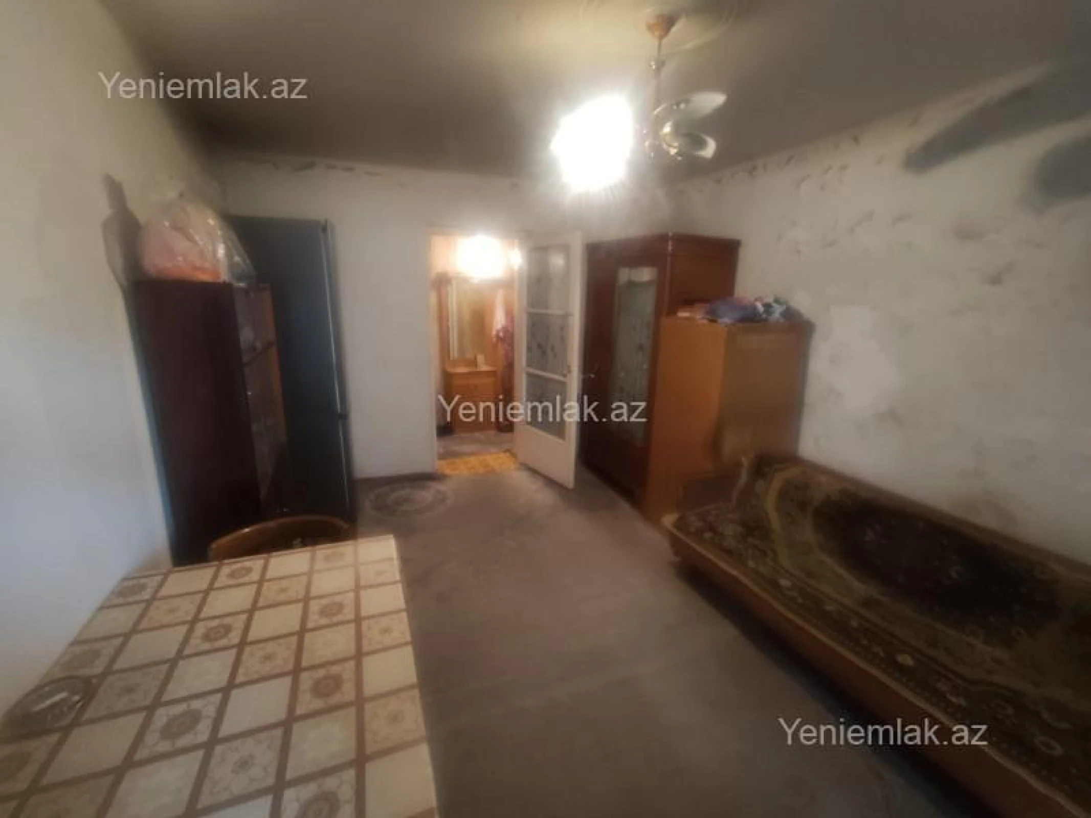 Satılır 3 otaqlı köhnə tikili 80 m²