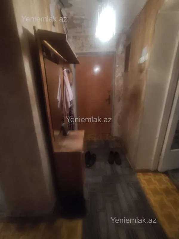 Satılır 3 otaqlı köhnə tikili 80 m²