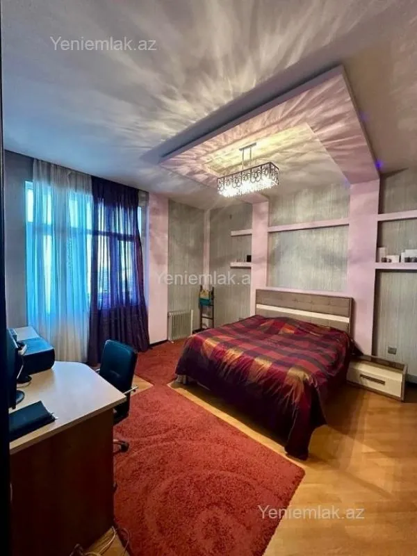 Satılır 4 otaqlı yeni tikili 157 m²