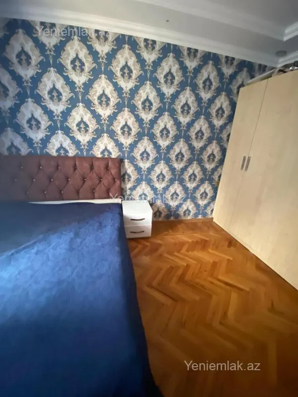 Satılır 3 otaqlı köhnə tikili 90 m²