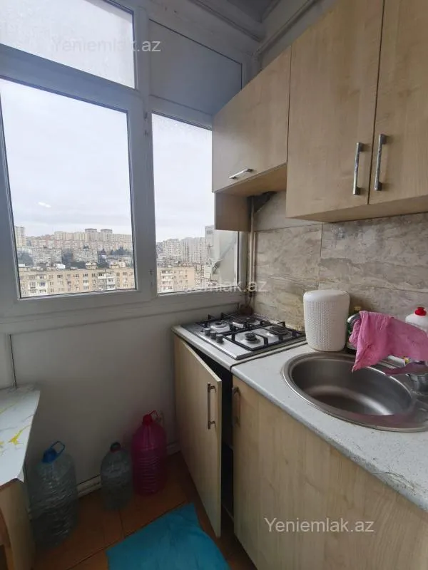 Satılır 2 otaqlı köhnə tikili 60 m²