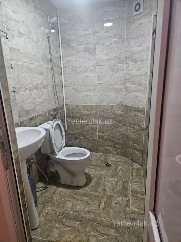 Satılır 2 otaqlı yeni tikili 50 m²