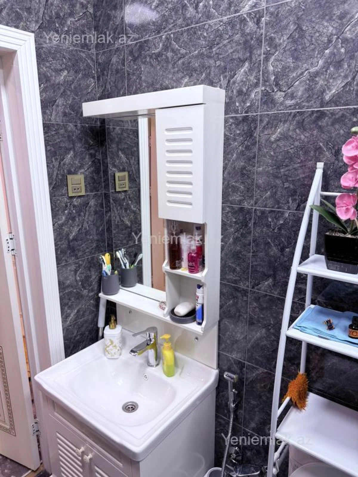 Satılır 3 otaqlı həyət evi 100 m²