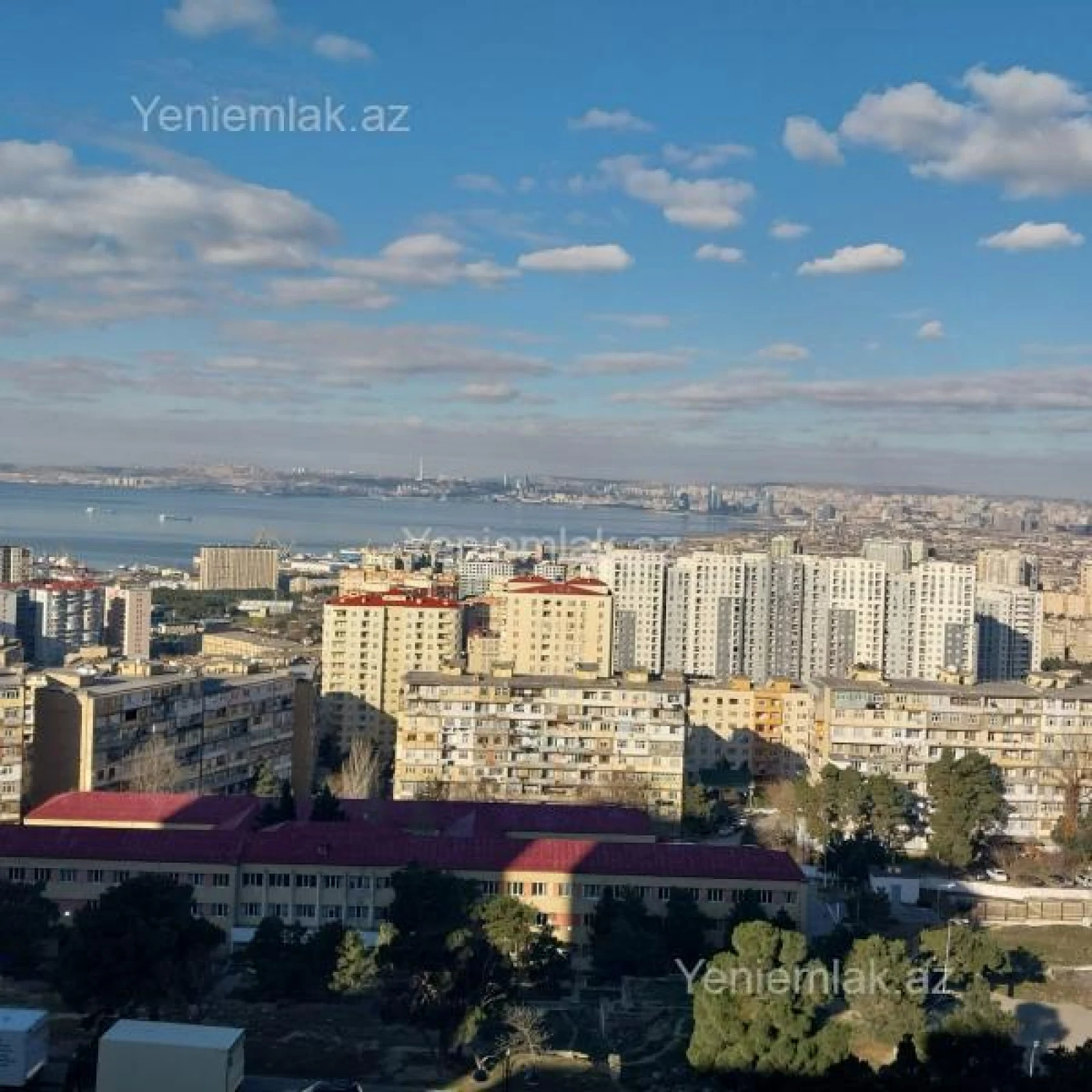 Satılır 3 otaqlı köhnə tikili 90 m²