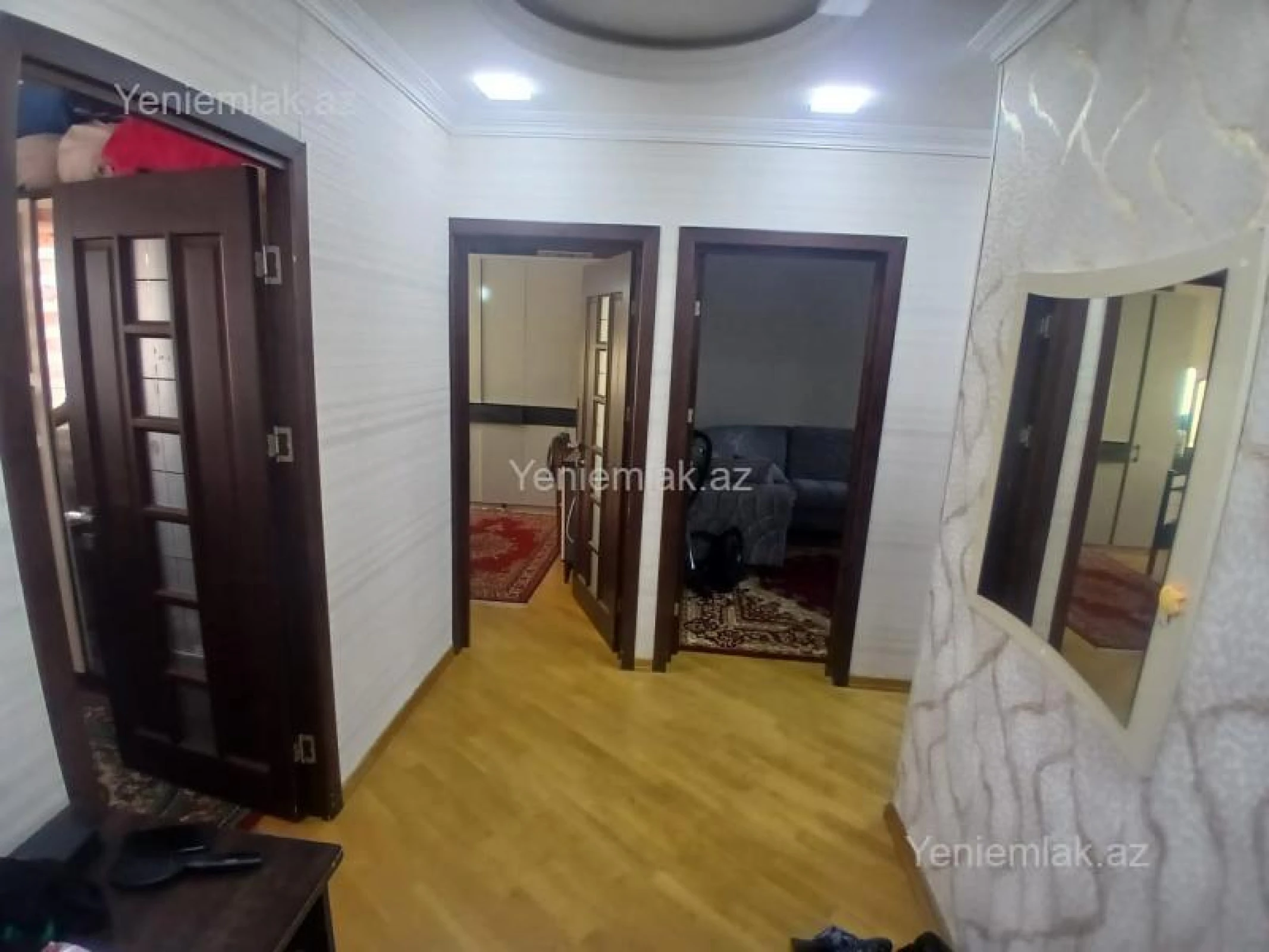 Satılır 3 otaqlı köhnə tikili 90 m²
