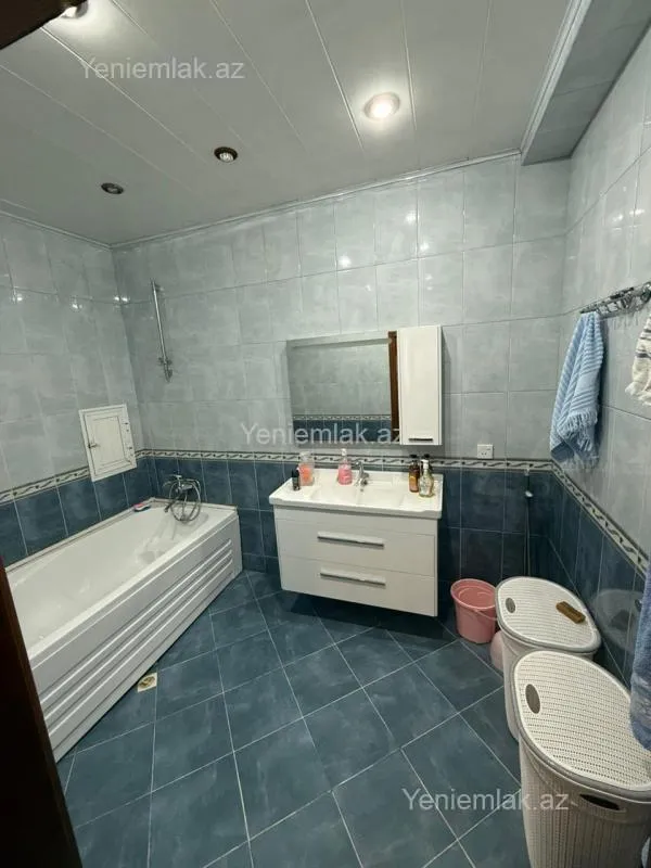 Satılır 3 otaqlı yeni tikili 120 m²