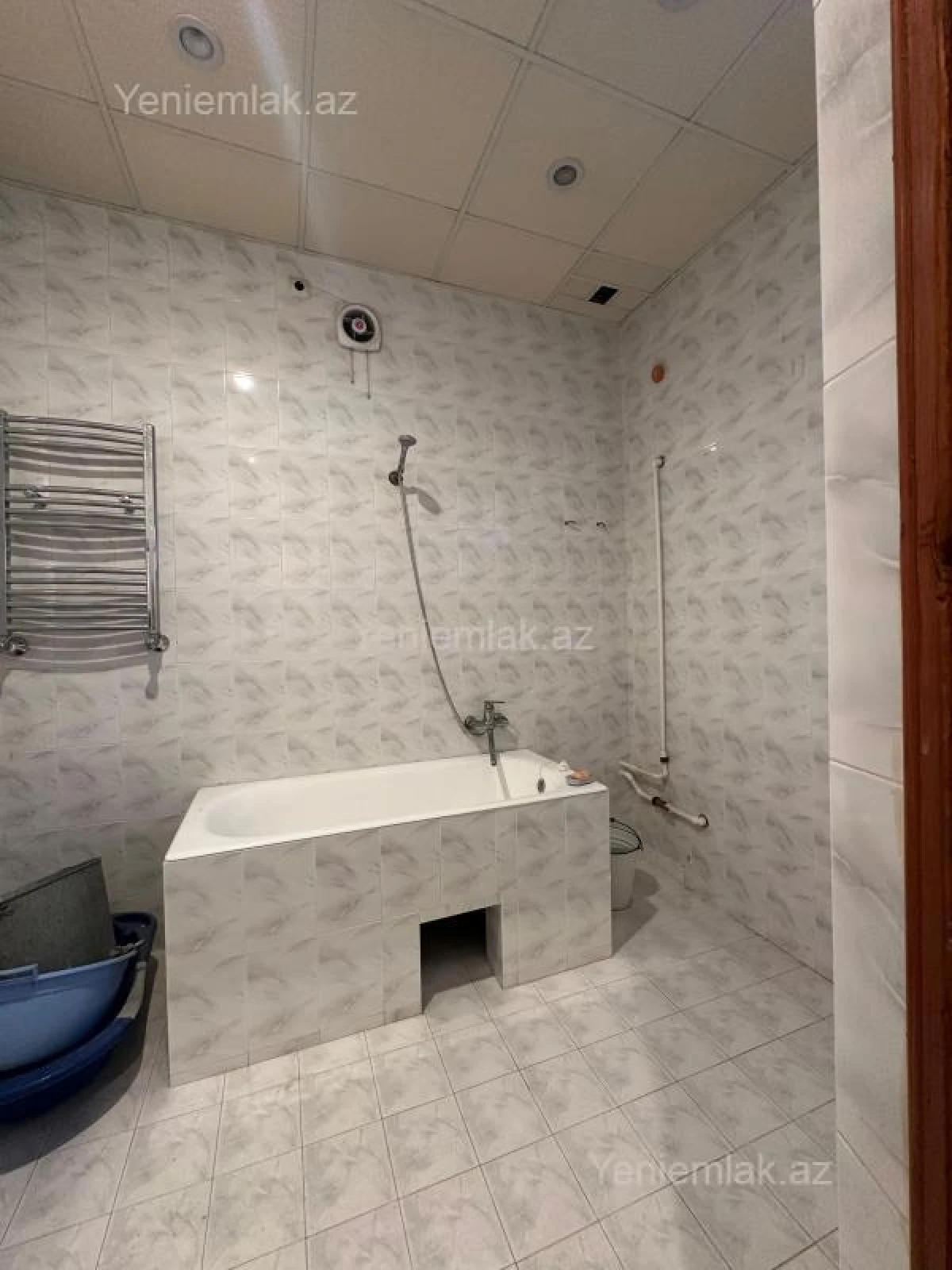 Satılır 6 otaqlı həyət evi 270 m²